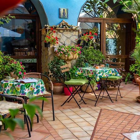 La Finestra Sul Cortile B&B シャッカ エクステリア 写真