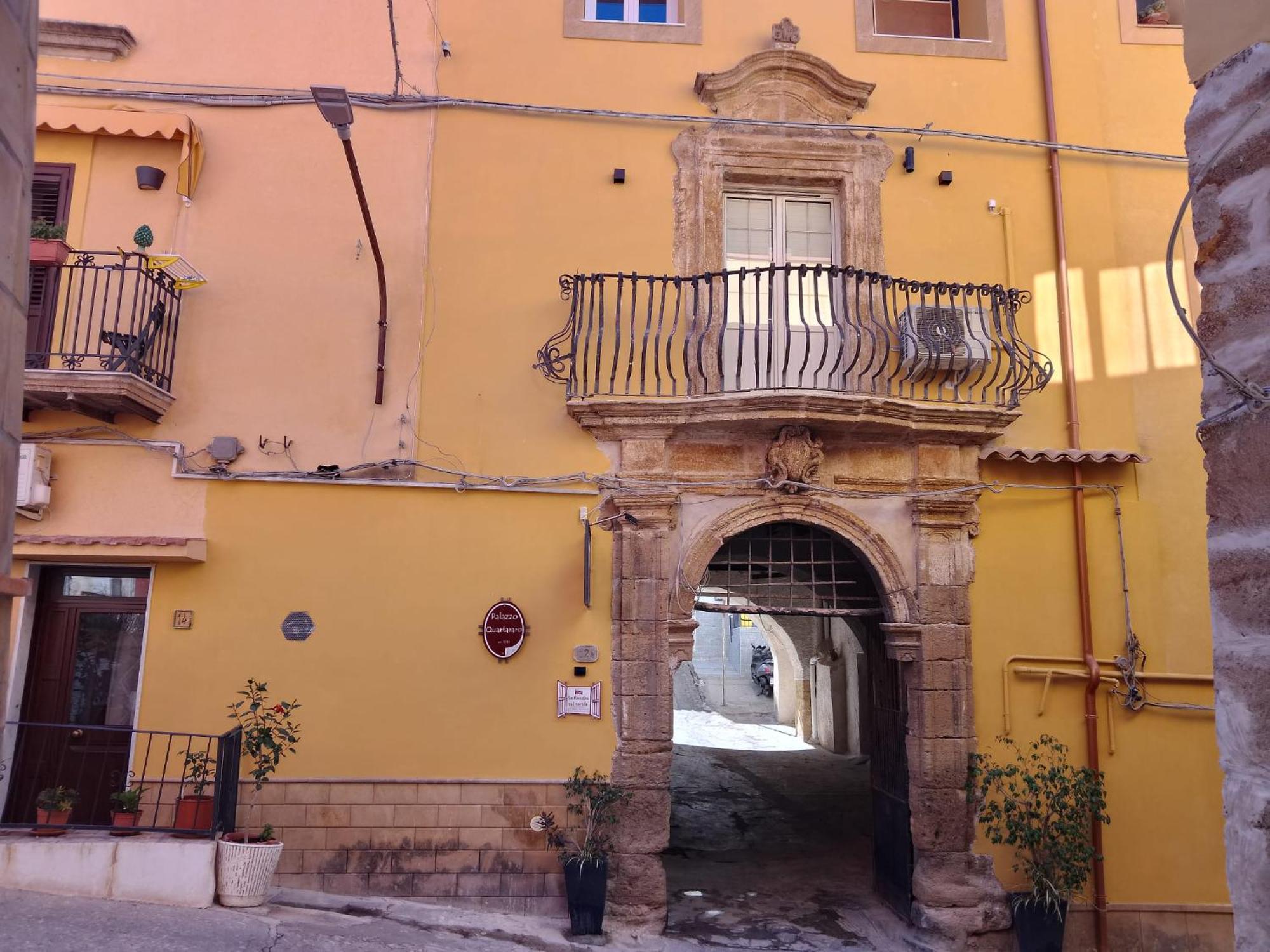 La Finestra Sul Cortile B&B シャッカ エクステリア 写真
